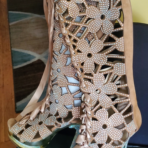 Lace up boots by Pleasers - Picture 1 of 8